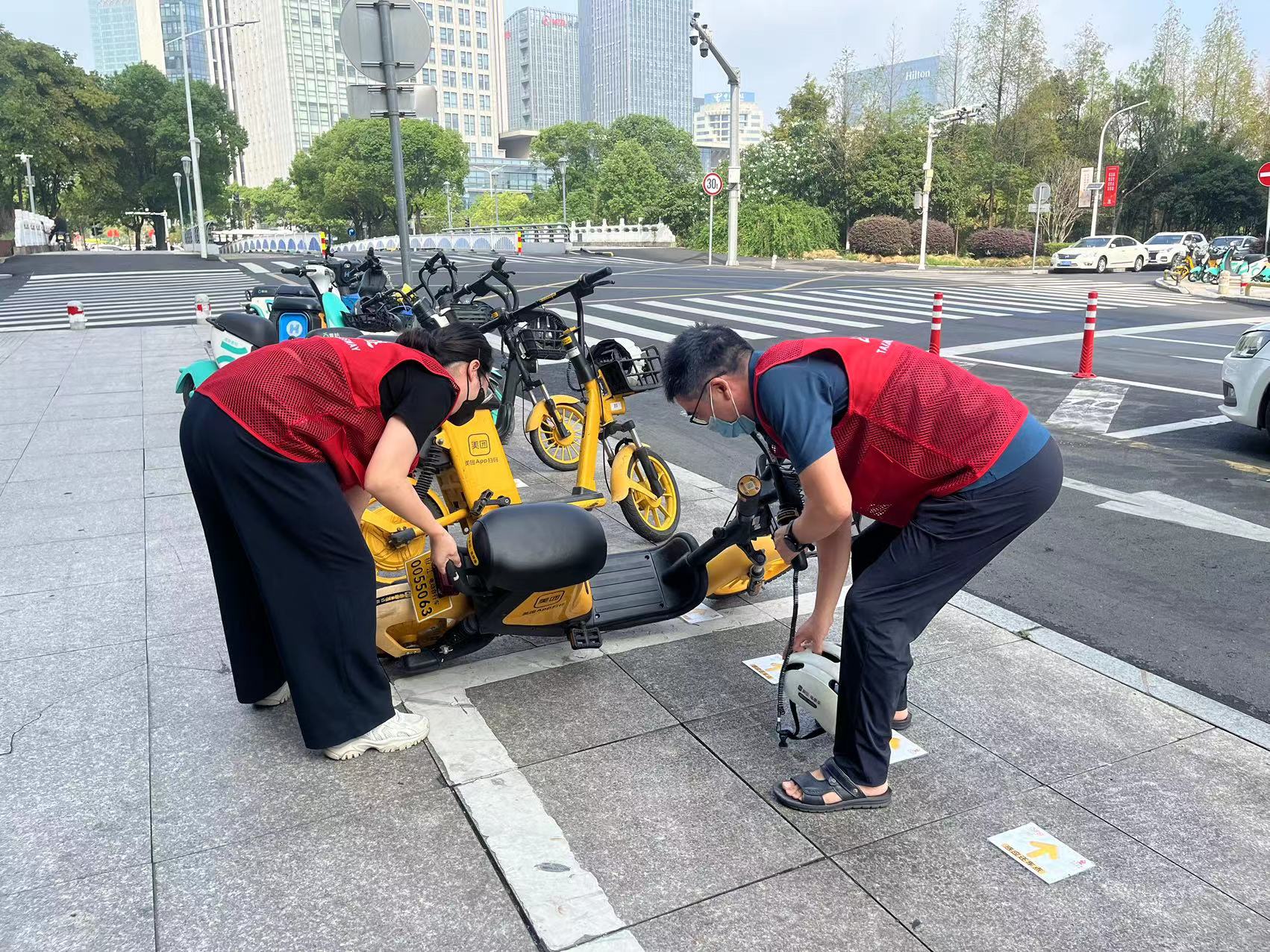 1664526329366299.jpg 8志愿者服務(陳一沁).jpg